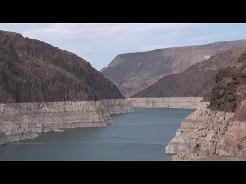 Lake Mead nears historic low as water crisis worsens — YouTube video thumbnail